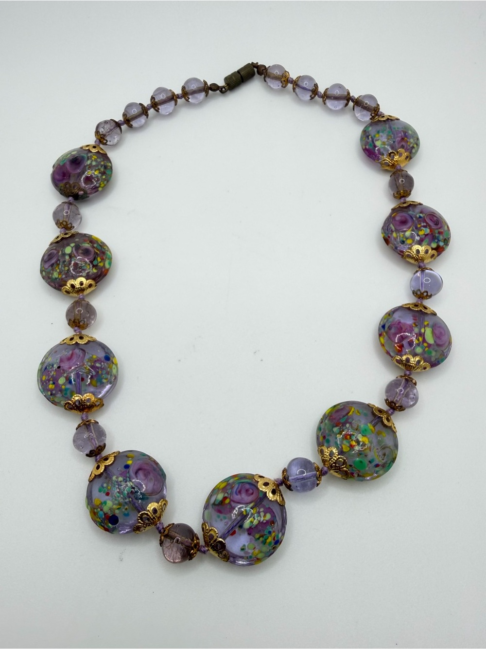 16" RARE VTG Lavender Murano Glass "Wedding Cake" beaded Necklace!